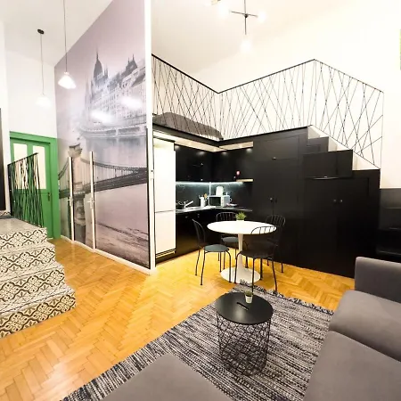 Cozy Downtown 2Br Ground Fl Apt - Green Piano Budapest Exterior photo