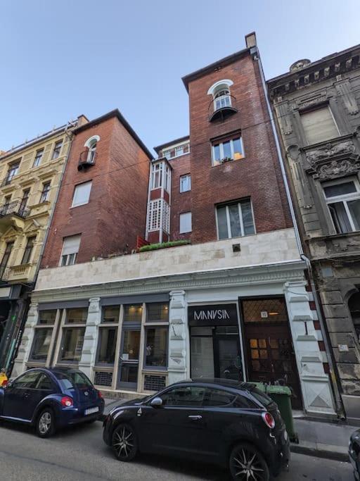 Cozy Downtown 2br Ground Fl - Piano Apartmán Budapešť